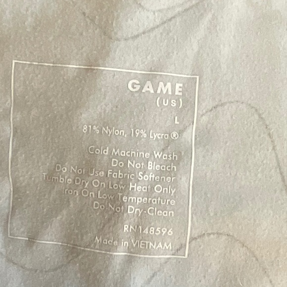 EUC Universal Standard Next to Naked Bodyshort Size L 22/24, Olive Swirl - Picture 4 of 9